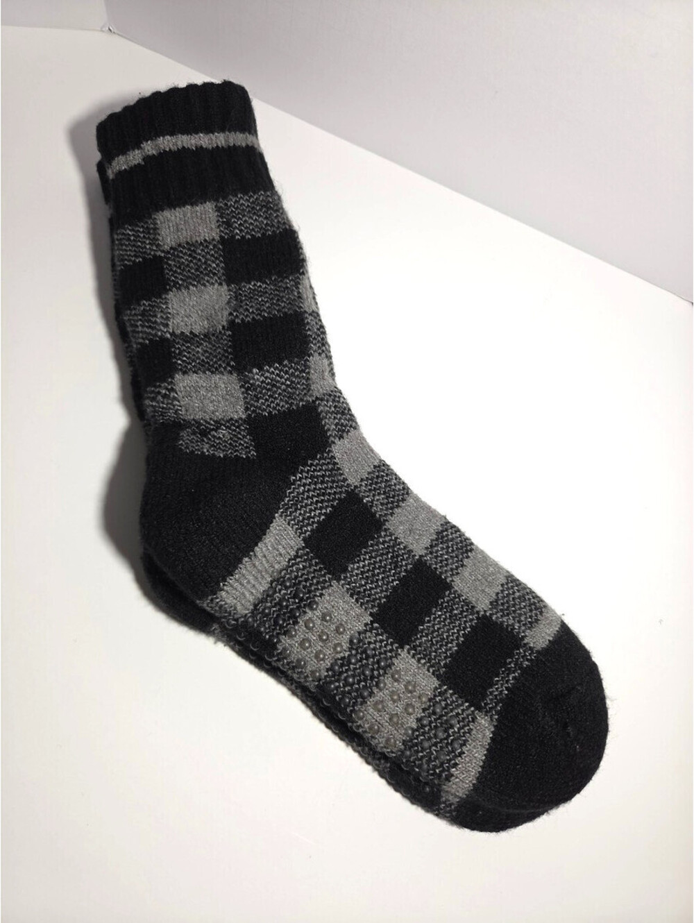 Men's Buffalo Plaid Slipper Socks with Grips sz 7-10